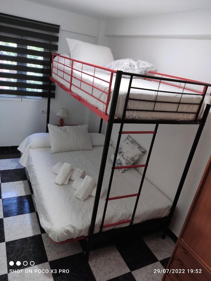 Vivienda Turistica Salazar Lägenhet Granada Exteriör bild